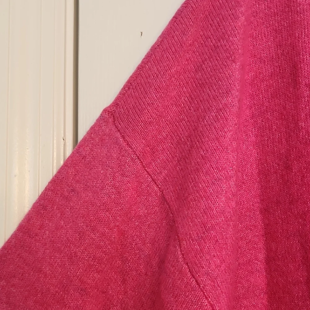 Vince Camuto V-Neck Sweater in Vibrant Pink - Picture 6 of 13